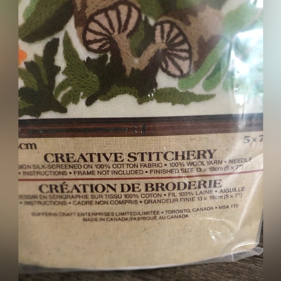 Vtg NOS Creatique Creative Stitchery Kit Mushroom Design - Picture 4 of 11